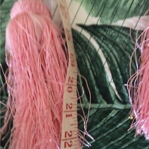 2 New Pink curtains tie back tassels - Picture 5 of 9